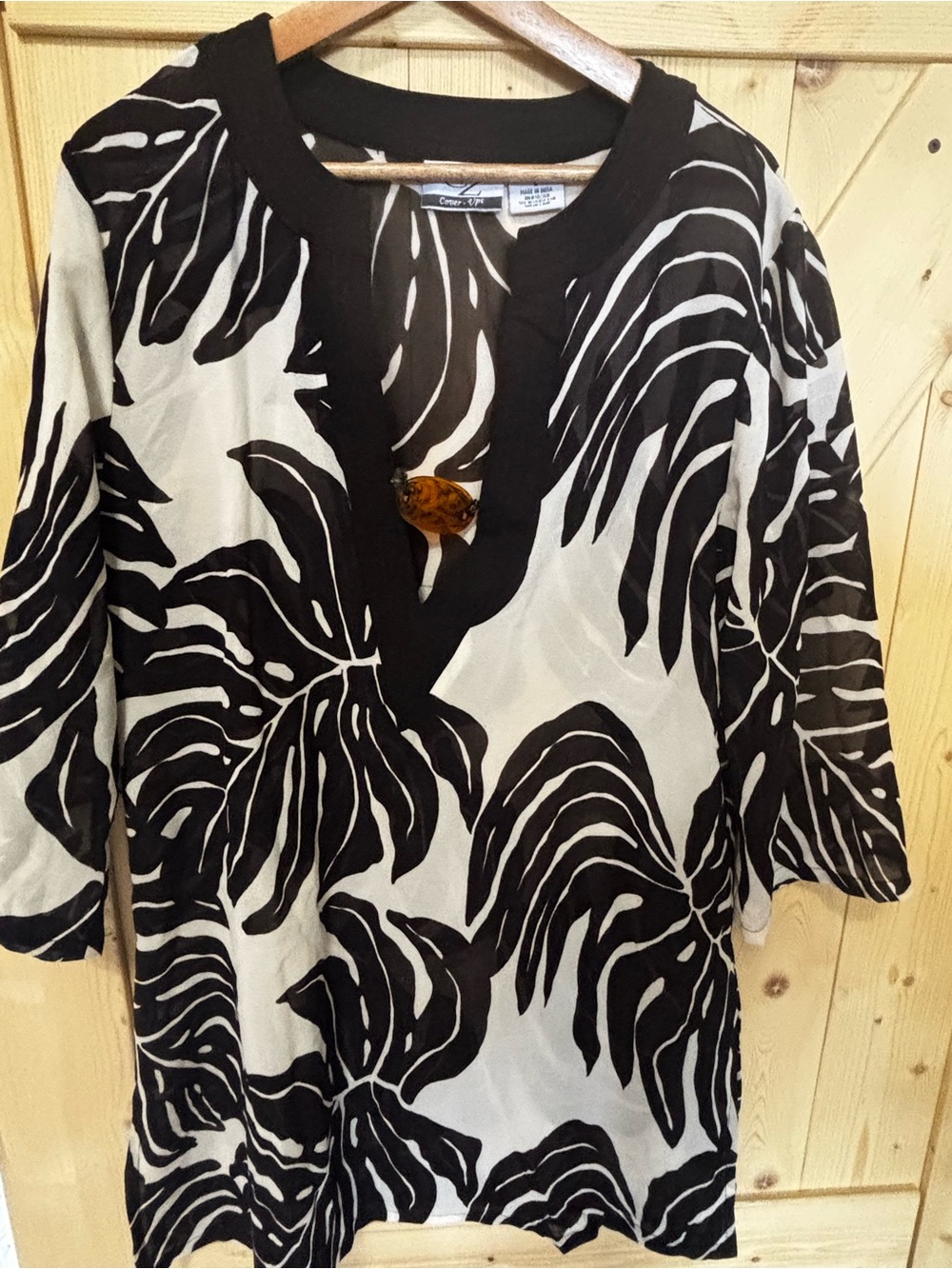 CZ Cover-Ups Black & White Women's Swim Coverup - Picture 3 of 3